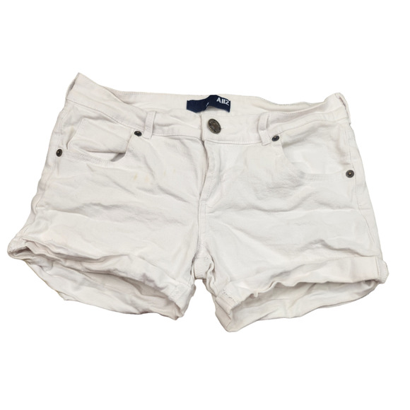 White Jean Shorts Womens 27 28 Pockets Front Button Cuffed Legs - Picture 1 of 9